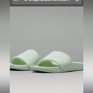 Lululemon slides